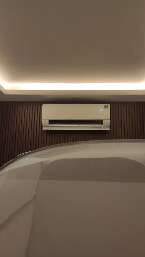 Khách hàng review Máy lạnh 2 chiều Midea inverter 1 HP MSMTII-10HRFN8 2
