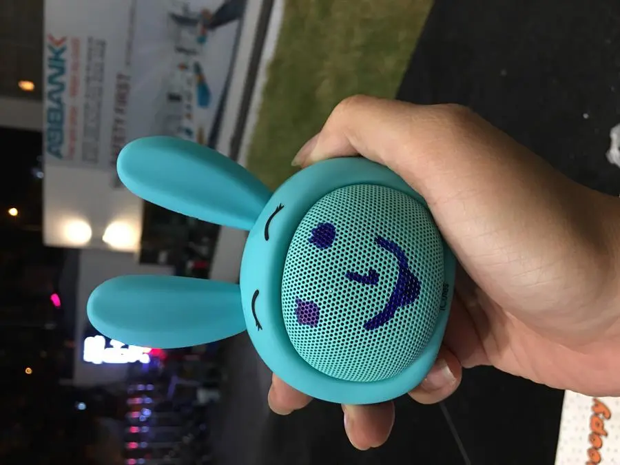 Khách hàng review Loa Bluetooth iCutes MB-M815 Thỏ 1