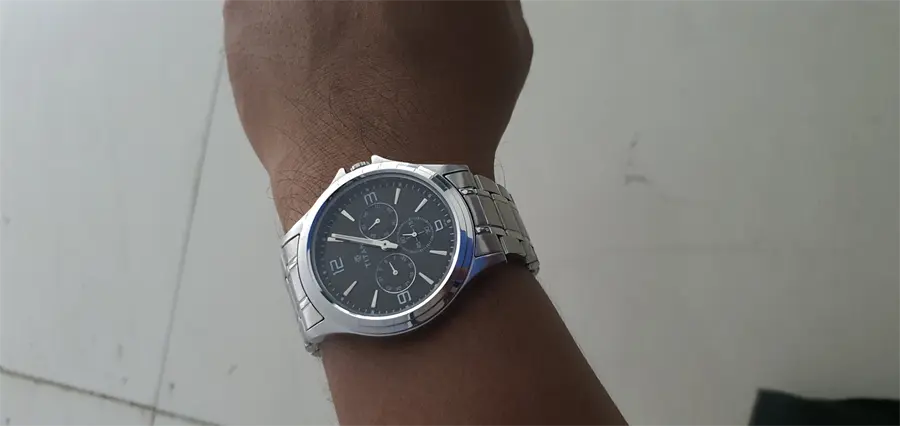 Khách hàng review Đồng hồ TITAN 43 mm Nam 1698SM01 2