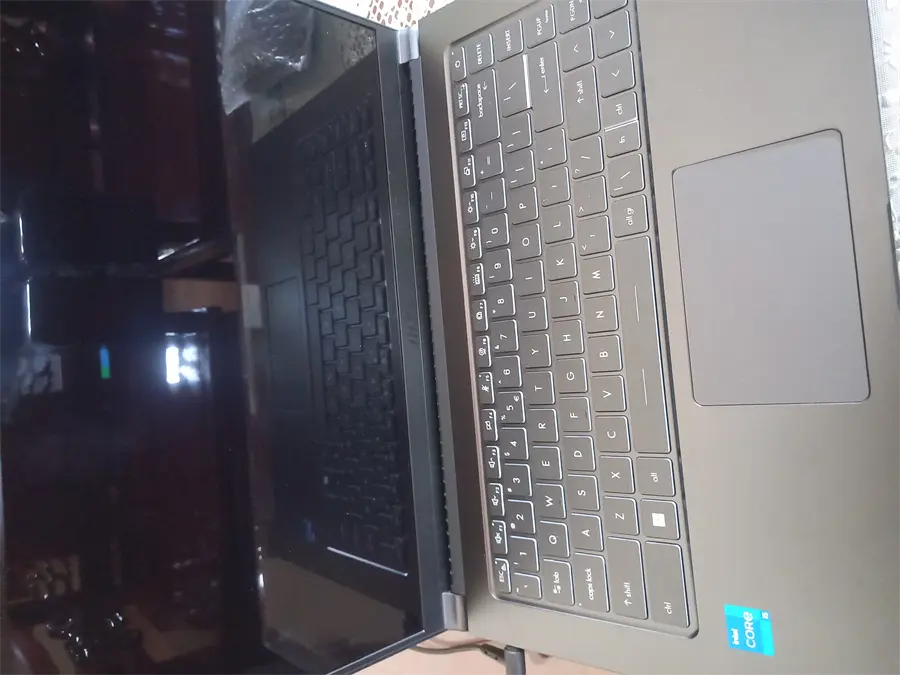 Khách hàng review Laptop MSI Modern 15 A11MU i5 1155G7/8GB/512GB/Túi/Chuột/Win10 (680VN) 15