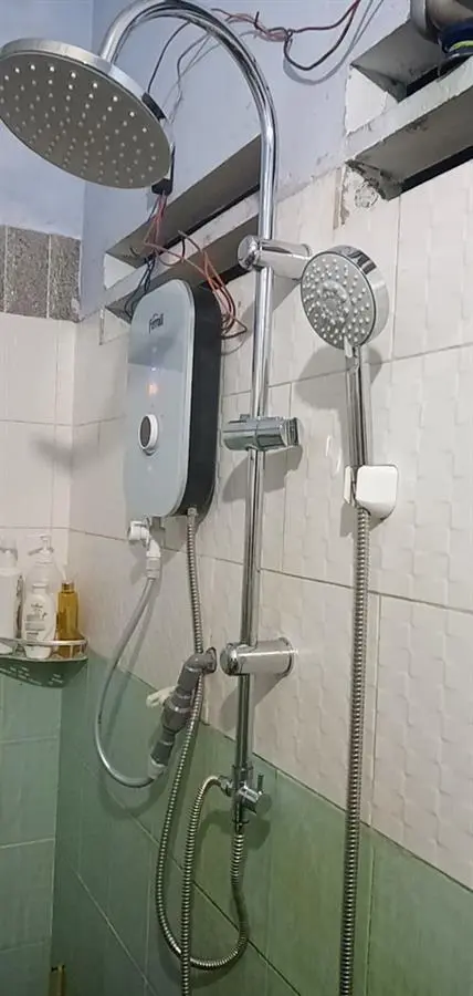 Khách hàng review Máy nước nóng trực tiếp Ferroli 4500W MIDO-MXP 4.5S 10