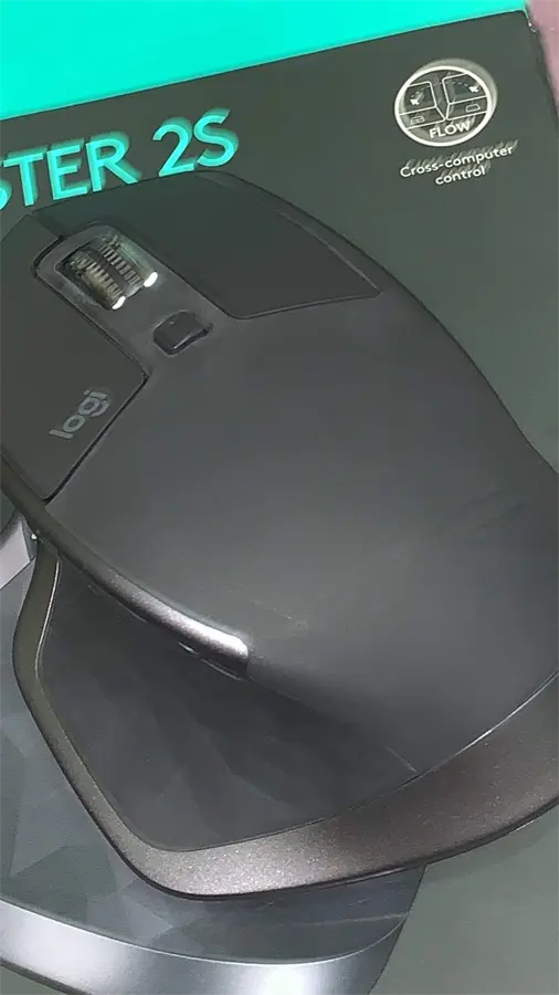 Khách hàng review Chuột Không dây Bluetooth Logitech MX Master 2S Đen 2