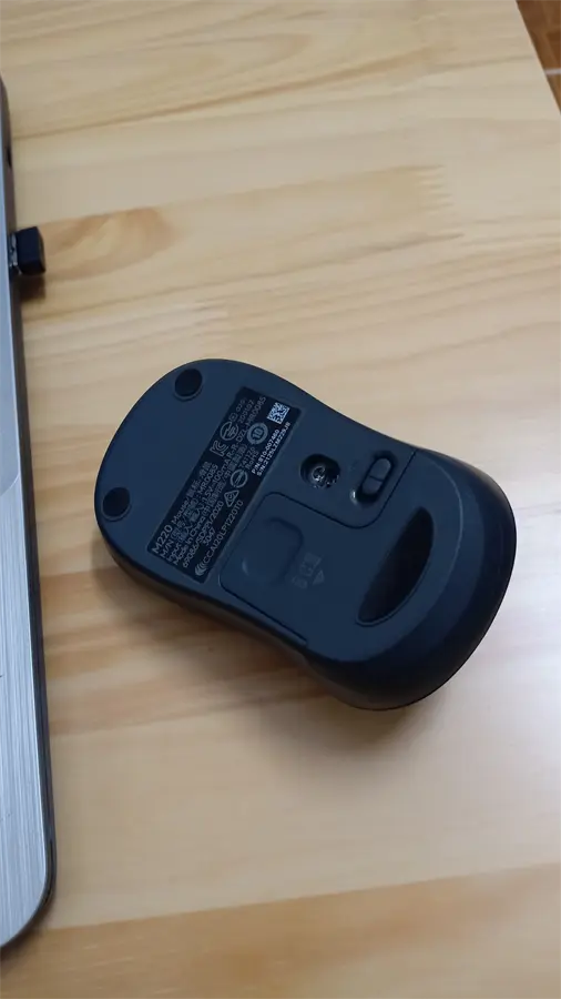 Khách hàng review Chuột Không dây Logitech Silent M220 7