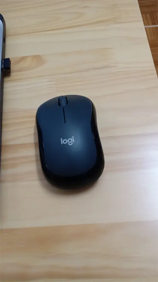 Khách hàng review Chuột Không dây Logitech Silent M220 8