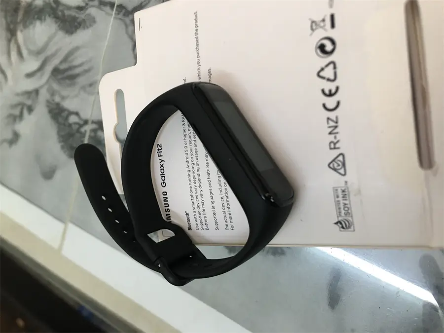 Khách hàng review Vòng tay thông minh Samsung Galaxy Fit2 Đen 9