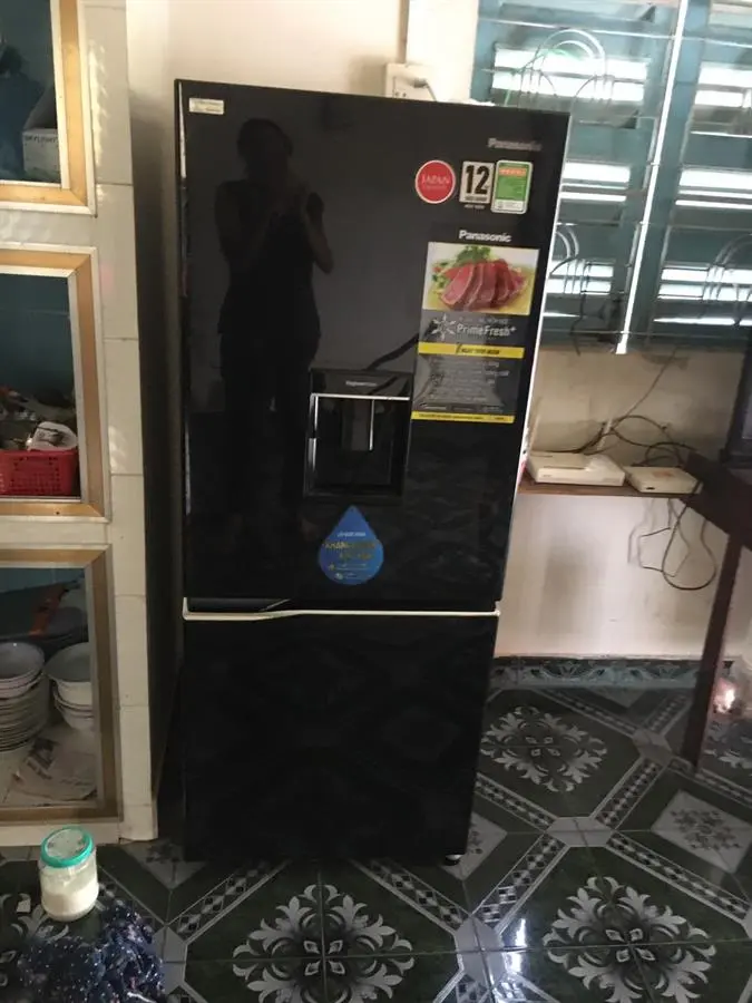 Khách hàng review Tủ lạnh Panasonic Inverter 170 lít NR-BA190PPVN 305