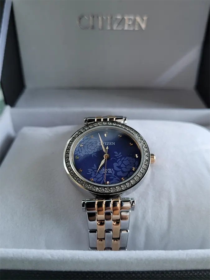Khách hàng review Đồng hồ CITIZEN 30 mm Nữ ER0218-53L 1