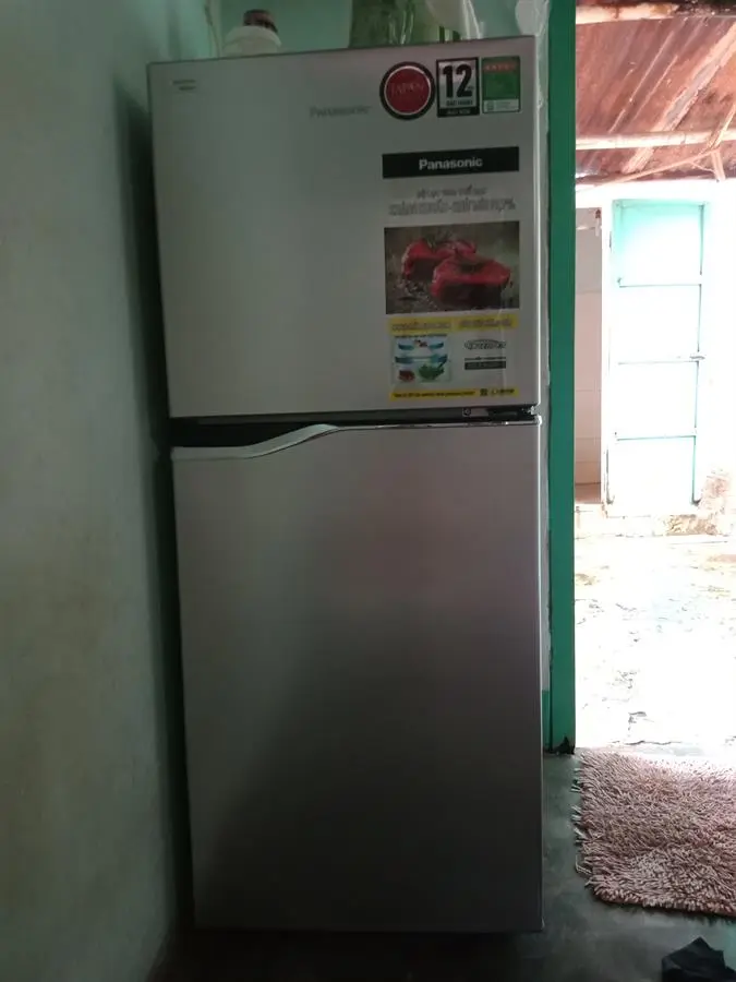Khách hàng review Tủ lạnh Panasonic Inverter 170 lít NR-BA190PPVN 300