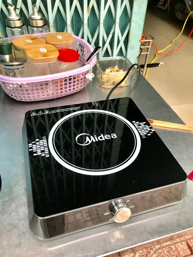Khách hàng review Bếp từ Midea MI-K1917EF Đen 14