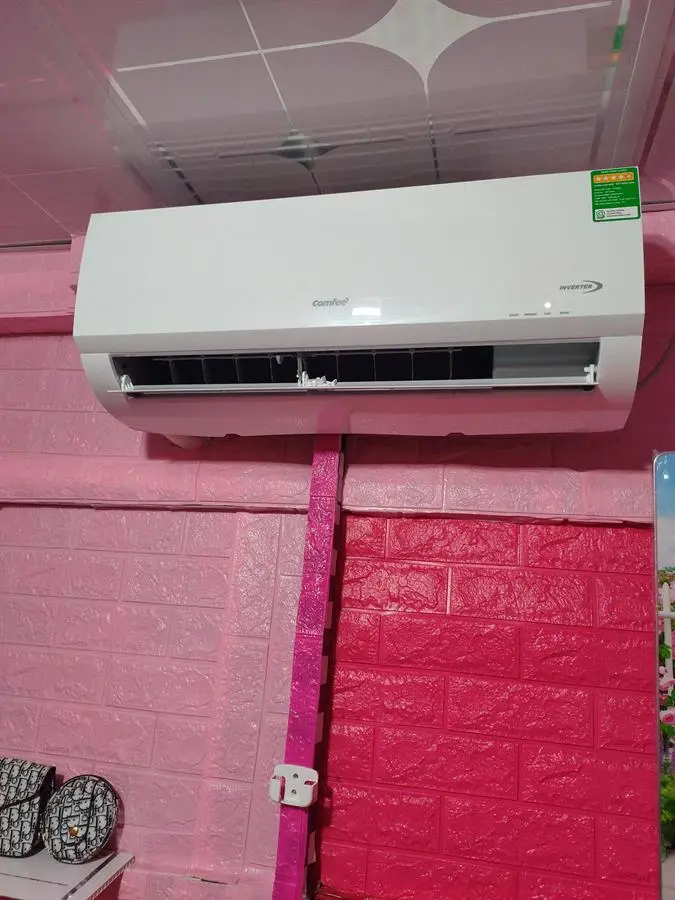 Khách hàng review Máy lạnh Comfee Inverter 1 HP SIRIUSA-9ED 8