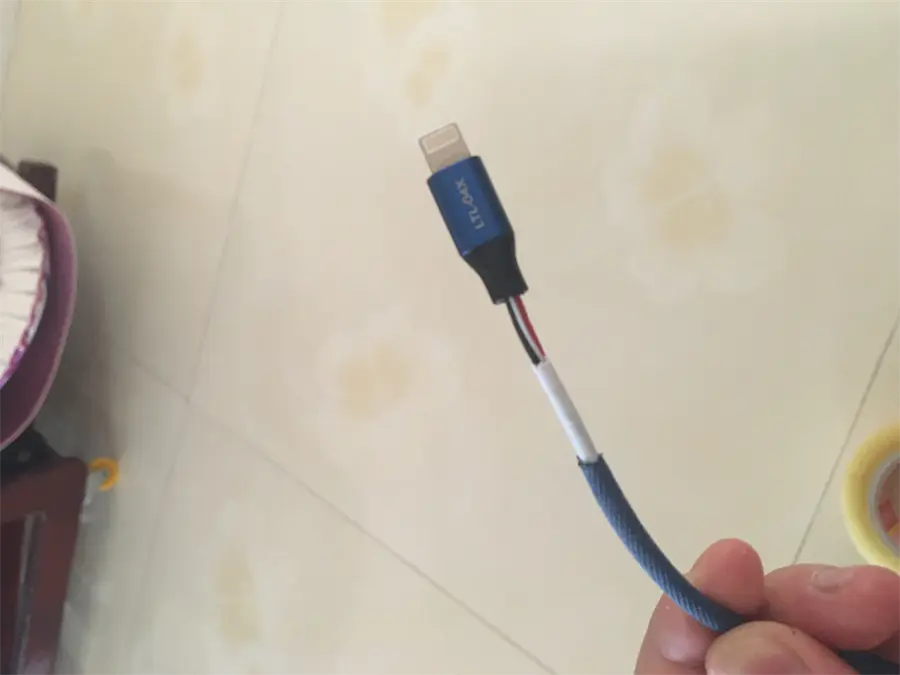 Khách hàng review Cáp Lightning 2m eValu LTL-04X 9