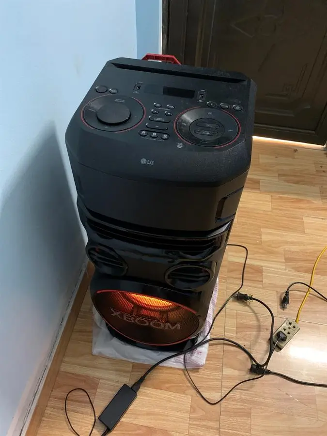 Khách hàng review Loa điện karaoke LG Xboom RN7 500W 4