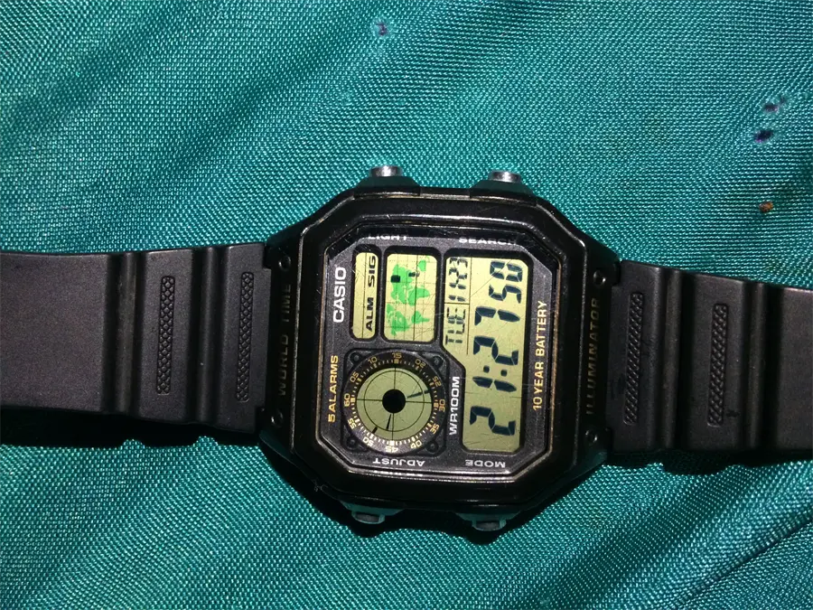 Khách hàng review Đồng hồ CASIO 44.6 mm Nam AE-1200WH-1BVDF 5