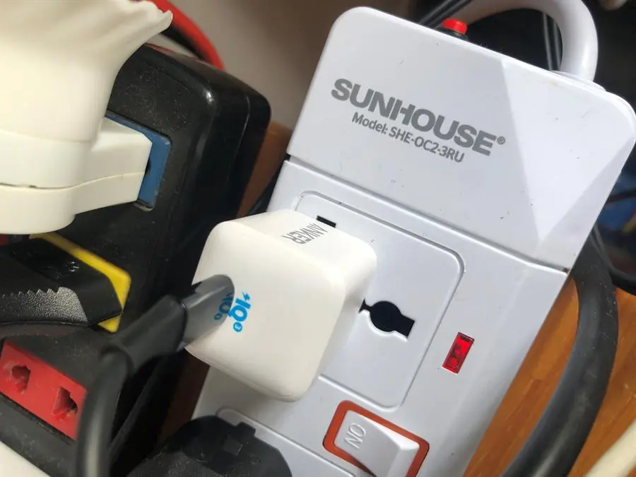 Khách hàng review Adapter Sạc Type C PD 20W Anker PowerPort III Nano A2633 26