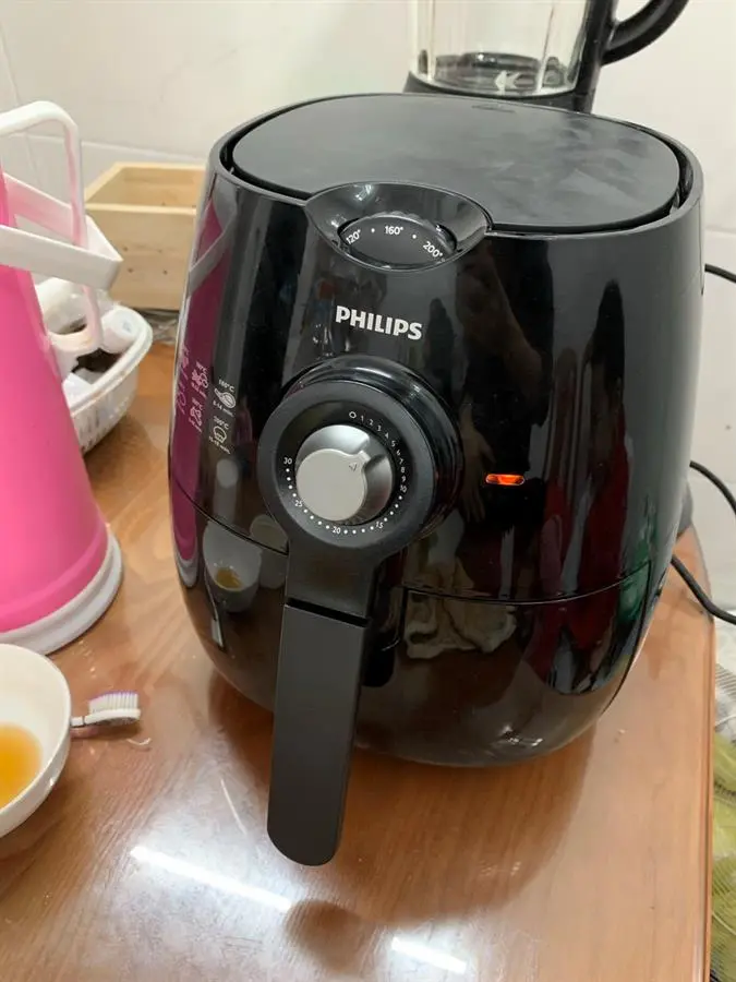 Khách hàng review Nồi chiên không dầu Philips HD9220/20 2.4 lít 4