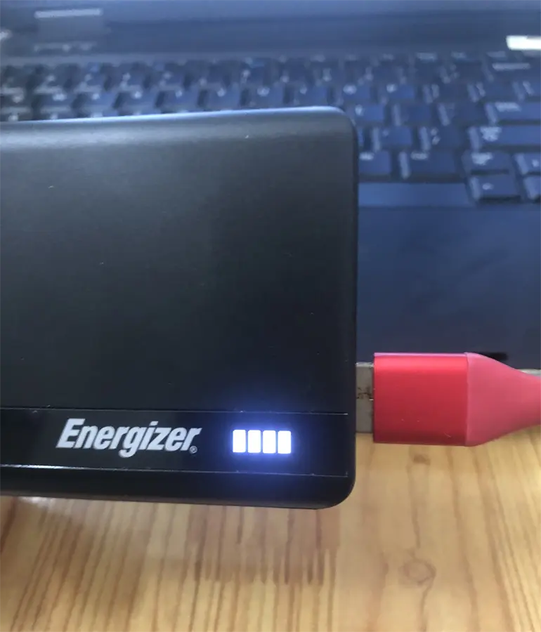 Khách hàng review Pin sạc dự phòng Polymer 10.000 mAh Type C Energizer UE10054BK 4