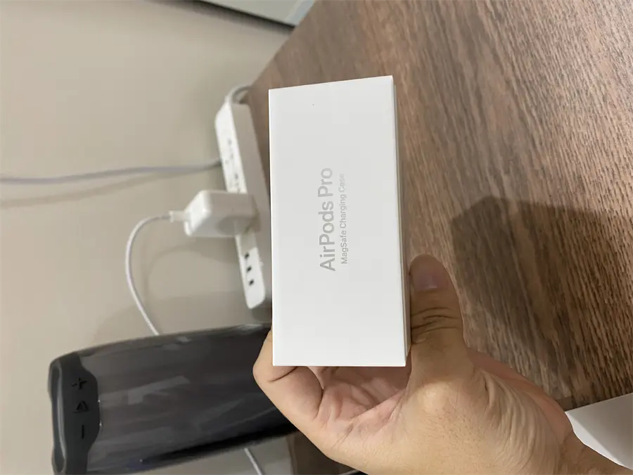Khách hàng review Tai nghe Bluetooth AirPods Pro MagSafe Charge Apple MLWK3 33
