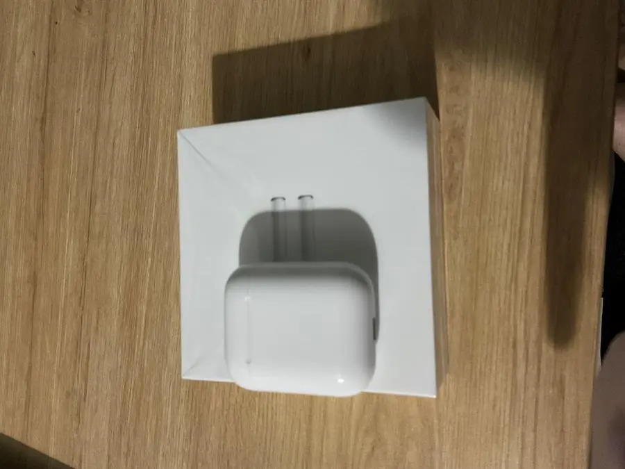 Khách hàng review Tai nghe Bluetooth AirPods 2 Lightning Charge Apple MV7N2 51