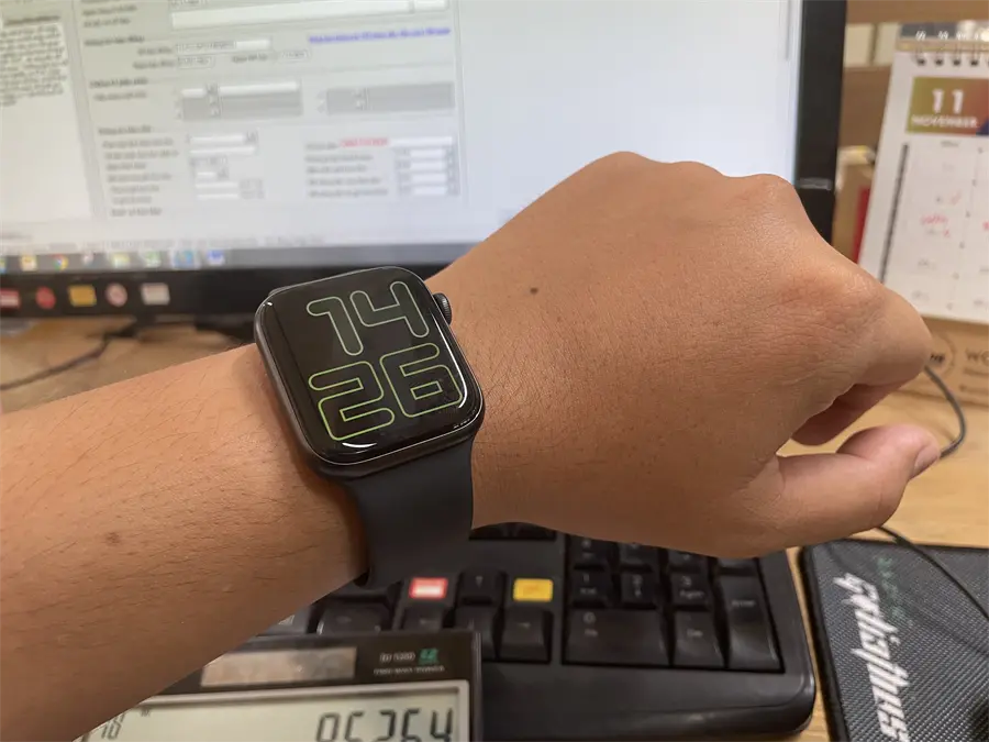 Khách hàng review Đồng hồ thông minh Apple Watch S6 44mm 9