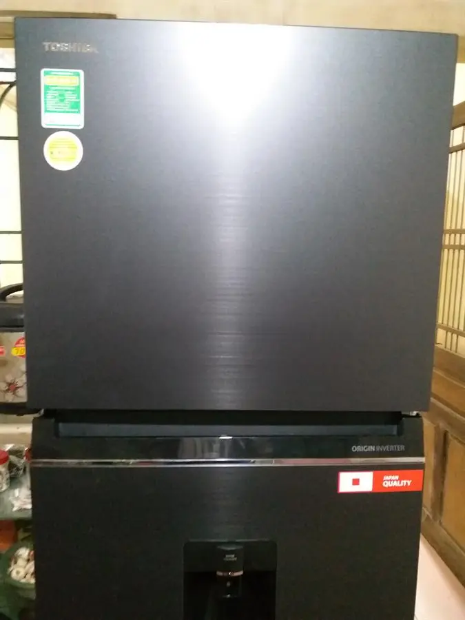 Khách hàng review Tủ lạnh Toshiba Inverter 337 lít GR-RT435WE-PMV(06)-MG 5