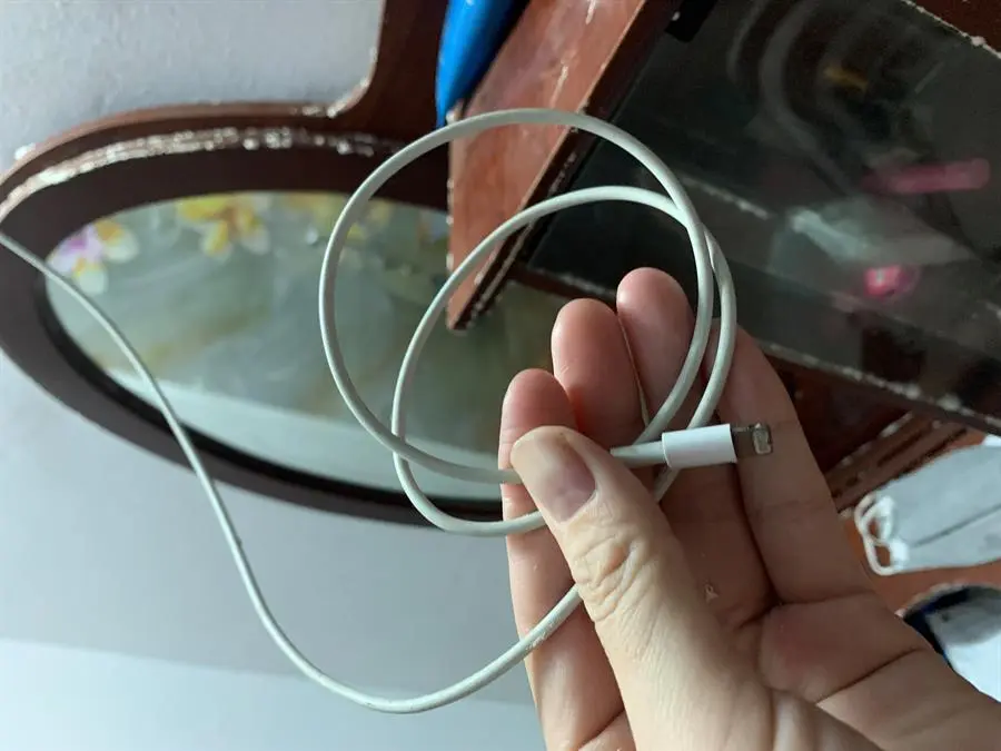 Khách hàng review Cáp sạc và truyền dữ liệu USB-A - Lightning 10W 1m Apple MXLY2 8