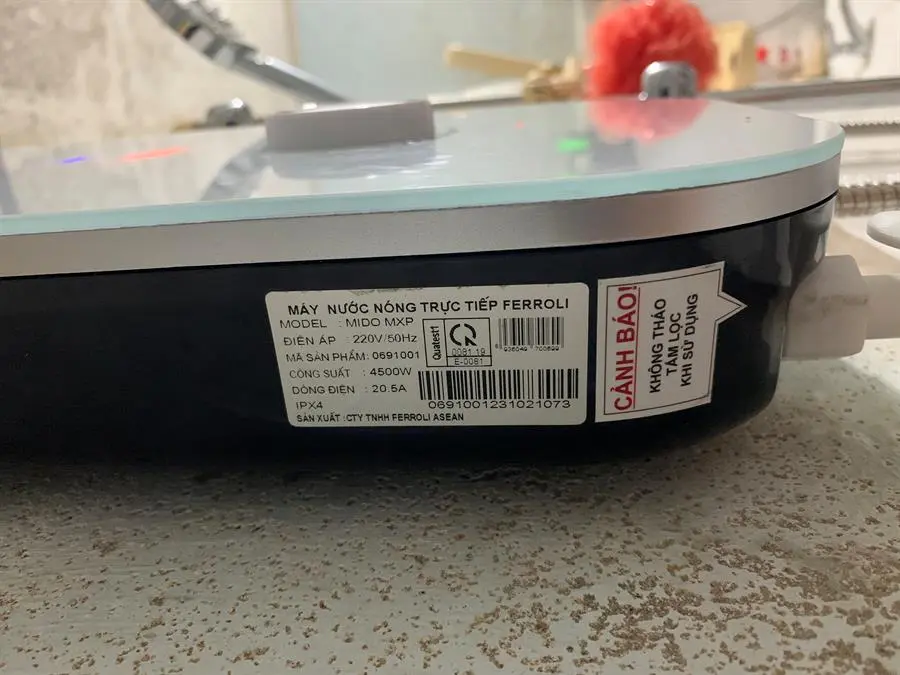 Khách hàng review Máy nước nóng trực tiếp Ferroli 4500W MIDO-MXP 4.5S 9