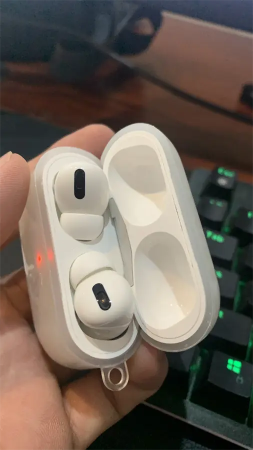 Khách hàng review Tai nghe Bluetooth AirPods Pro Wireless Charge Apple MWP22 6