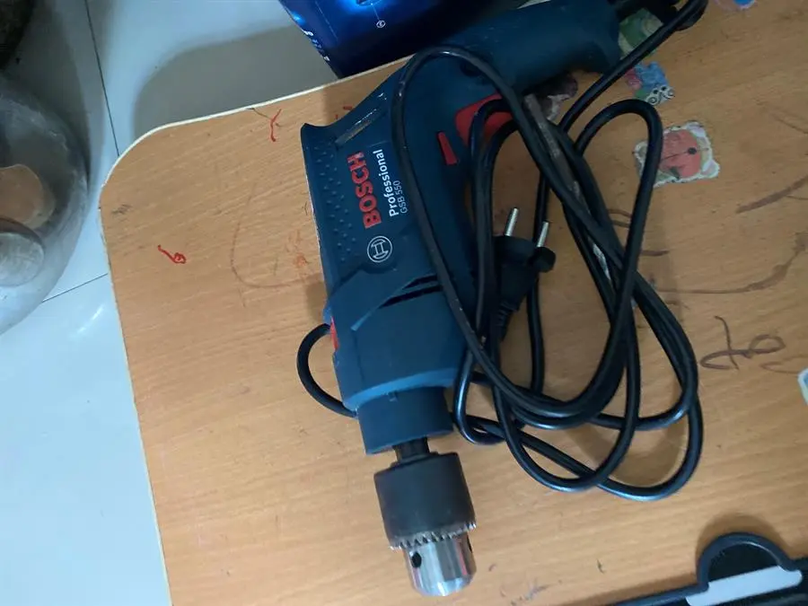 Khách hàng review Máy khoan động lực điện Bosch GSB 550 550W 8