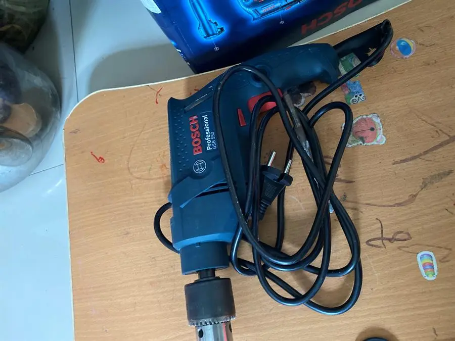 Khách hàng review Máy khoan động lực điện Bosch GSB 550 550W 6