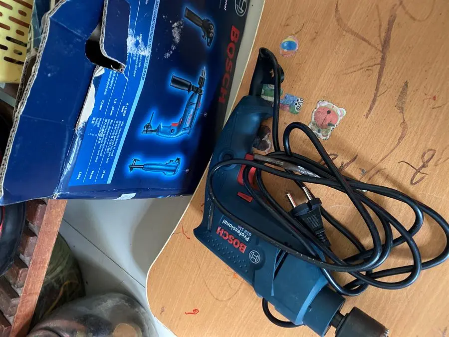 Khách hàng review Máy khoan động lực điện Bosch GSB 550 550W 7