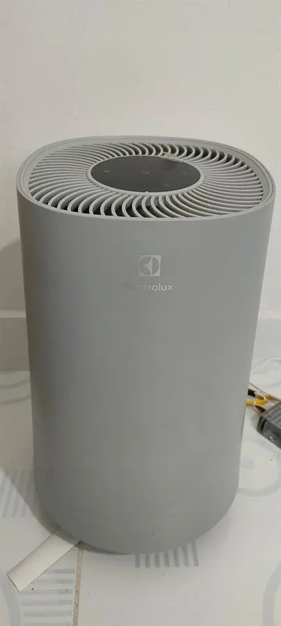 Khách hàng review Máy lọc không khí Electrolux FA31-202GY 20W 7
