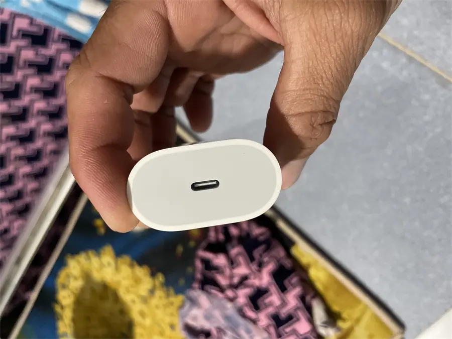 Khách hàng review Sạc nhanh Type-C PD 20W Apple 47