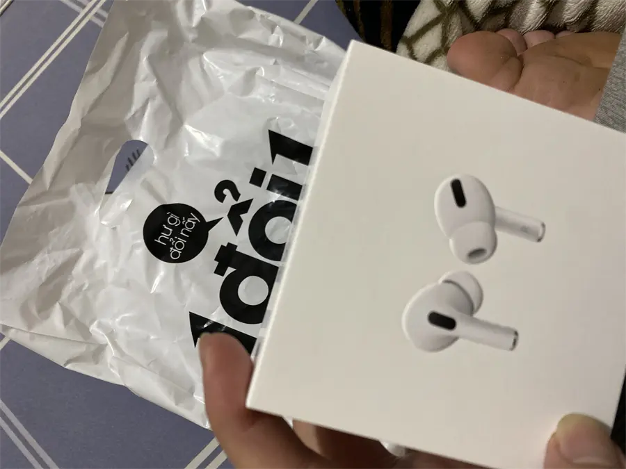 Khách hàng review Tai nghe Bluetooth AirPods Pro MagSafe Charge Apple MLWK3 31