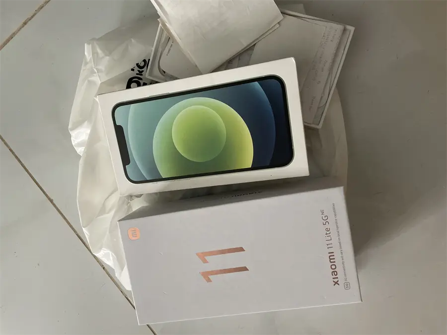 Khách hàng review Điện thoại iPhone 12 256GB 2