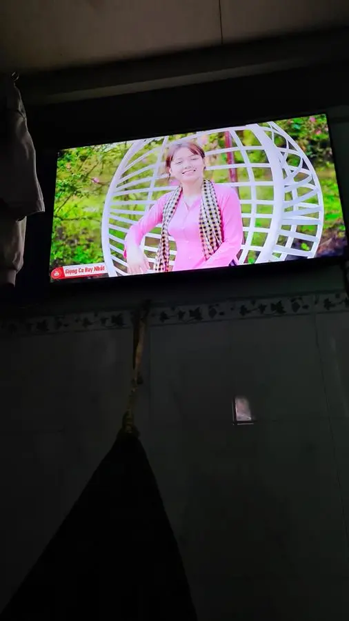Khách hàng review Android Tivi QLED TCL 4K 50 inch 50Q726 3