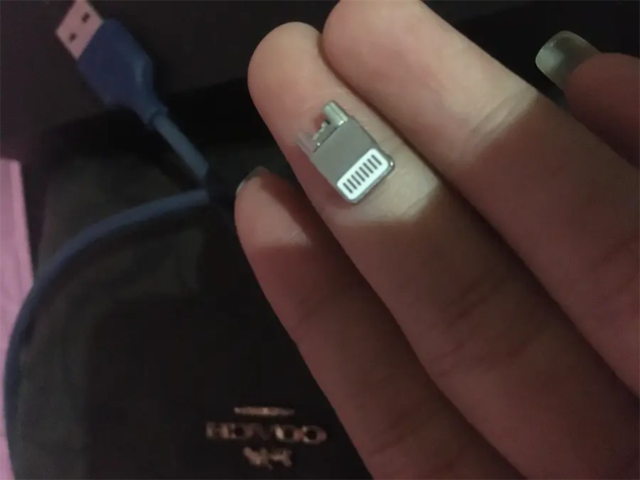 Khách hàng review Cáp sạc và truyền dữ liệu USB-A - Lightning 12W 1m AVA  DR-L04 6