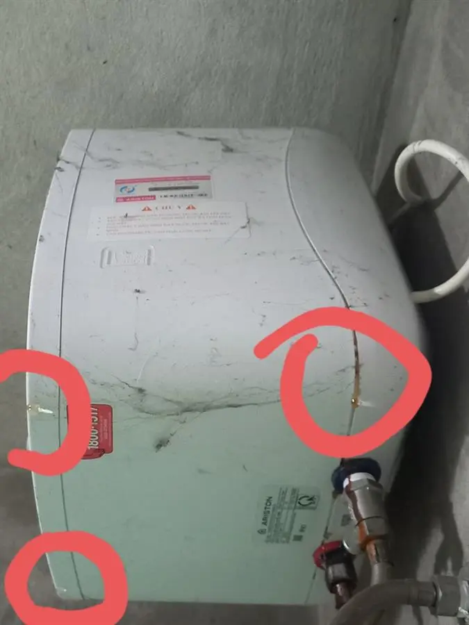 Khách hàng review Máy nước nóng gián tiếp Ariston 15 lít 2500W AN2 15 RS 2.5 FE 8