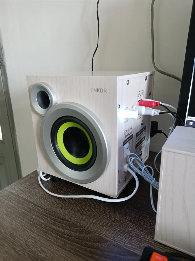 Khách hàng review Loa vi tính Enkor E300 Plus 17