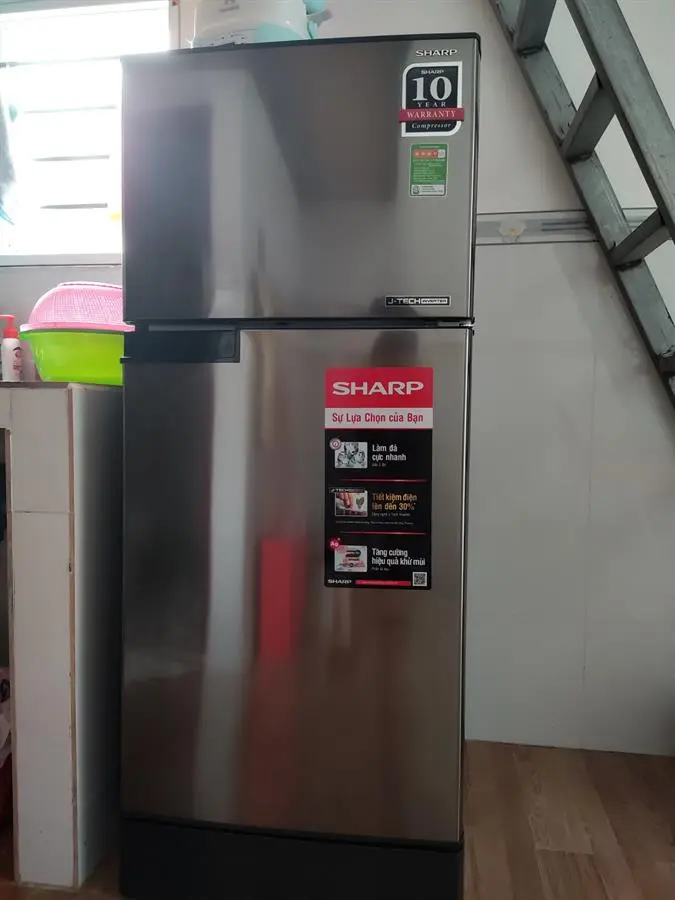 Khách hàng review Tủ lạnh Sharp Inverter 150 lít SJ-X176E-SL 8