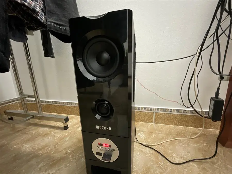 Khách hàng review Loa Tháp Bluetooth Mozard M90 7