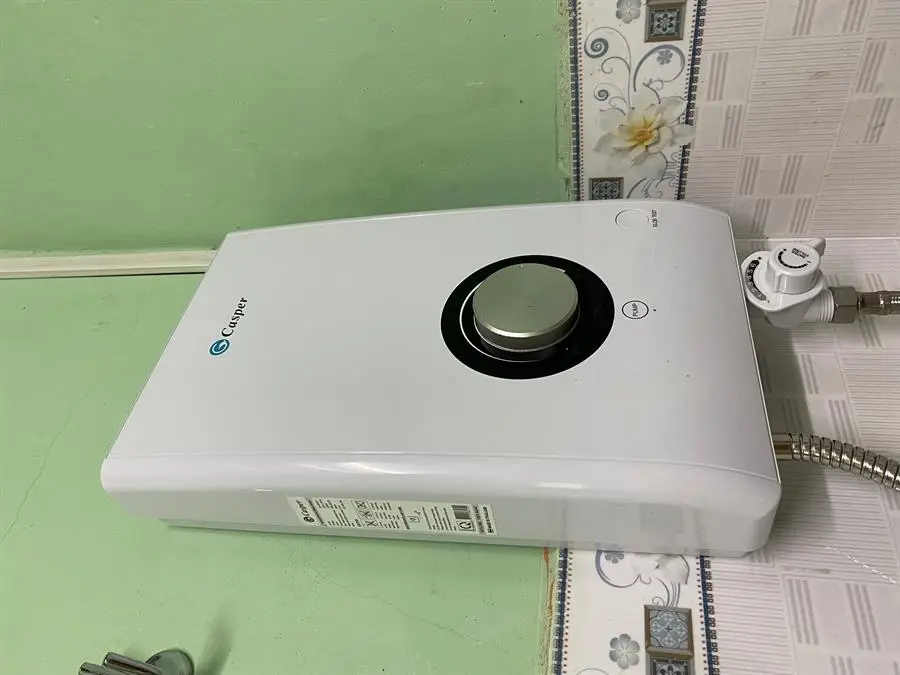 Khách hàng review Máy nước nóng trực tiếp Casper 4500W EP-45TH11 18
