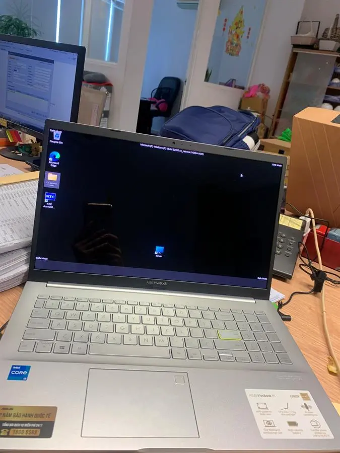 Khách hàng review Laptop Asus VivoBook A515EA OLED i5 1135G7/8GB/512GB/Win11 (L12032W) 15