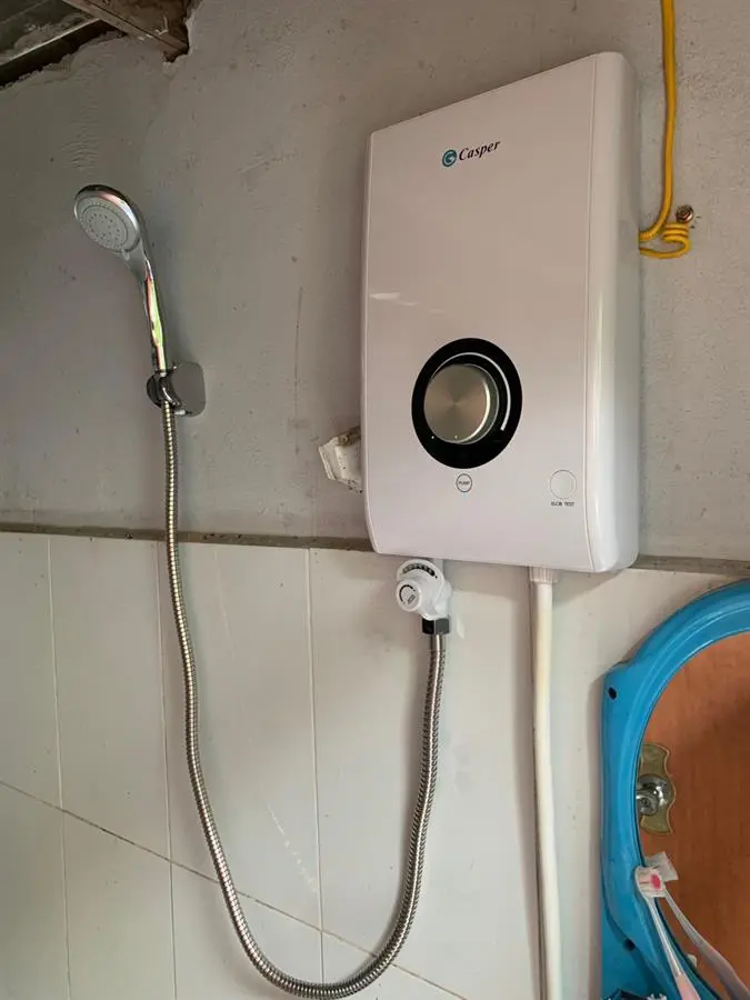 Khách hàng review Máy nước nóng trực tiếp Casper 4500W EP-45TH11 16