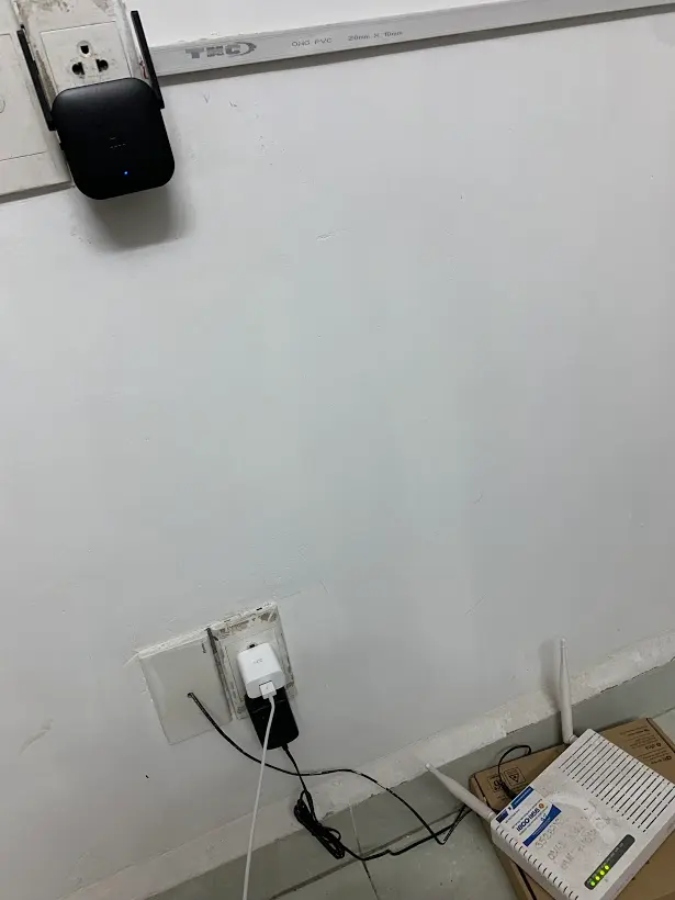 Khách hàng review Repeater mở rộng sóng Wifi Chuẩn N Xiaomi Pro 8