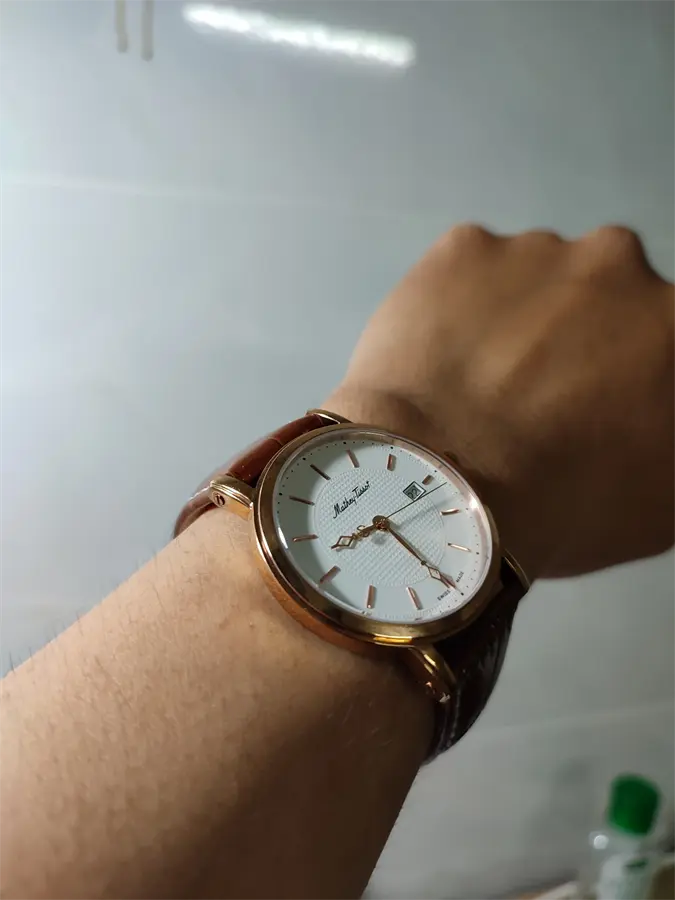 Khách hàng review Đồng hồ MATHEY TISSOT City Leather 38 mm Nam H611251PI 5