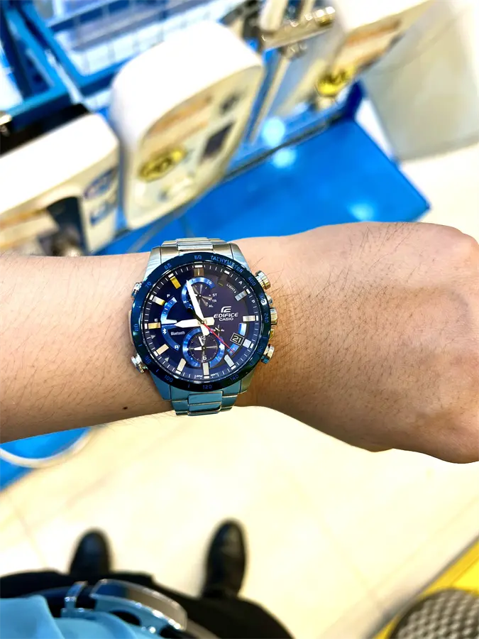 Khách hàng review Đồng hồ EDIFICE CASIO 49.2 mm Nam EQB-900DB-2ADR 1