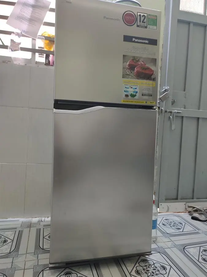 Khách hàng review Tủ lạnh Panasonic Inverter 170 lít NR-BA190PPVN 273