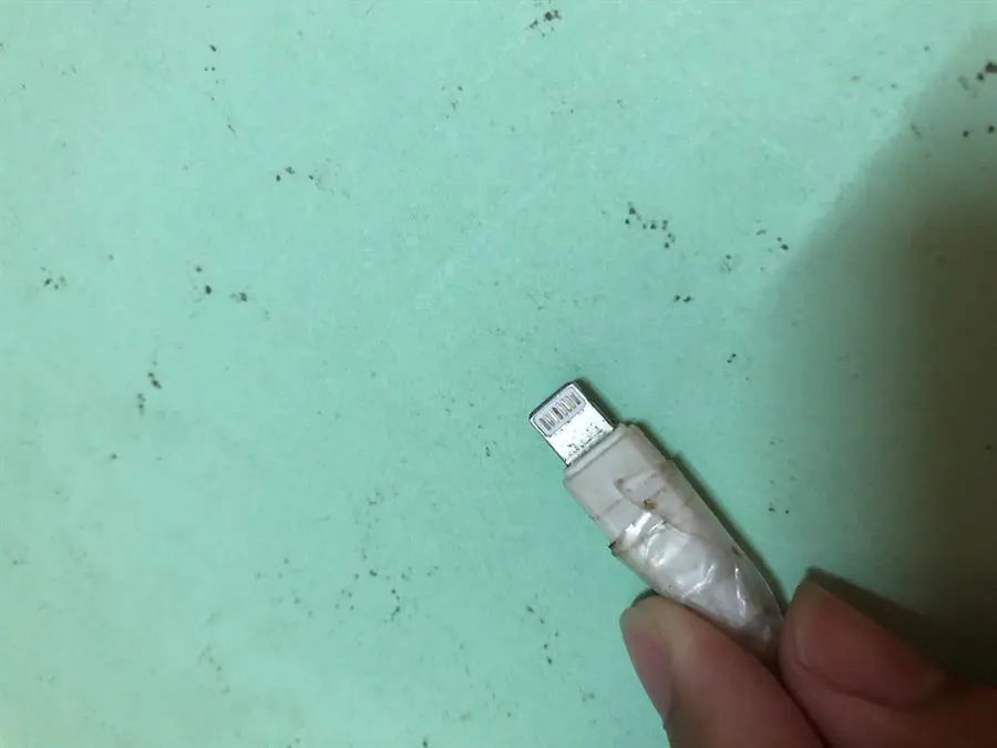 Khách hàng review Cáp Lightning 1m AVA Speed II X Trắng 1