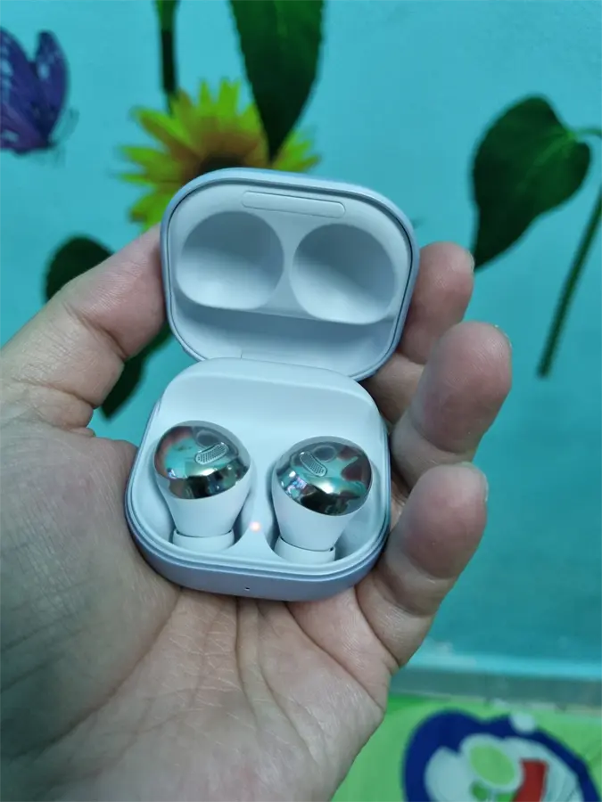Khách hàng review Tai nghe Bluetooth True Wireless Galaxy Buds Pro Bạc 4