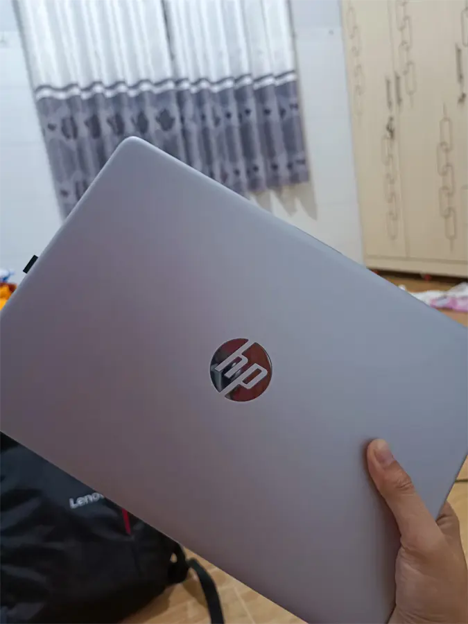 Khách hàng review Laptop HP 245 G8 R5 5500U/8GB/512GB/Win10 (53Y24PA) 1